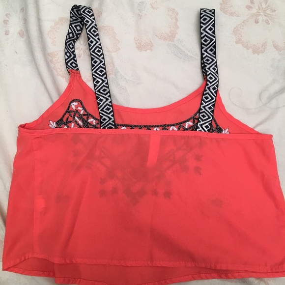 Crop top/Swimsuit coverup - Picture 4 of 4